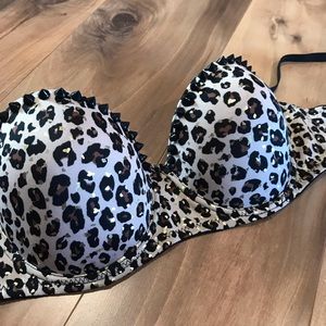 NWOT Studded leopard bra 34C